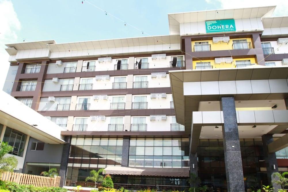 Dohera Hotel Cebu Stadt Exterior foto