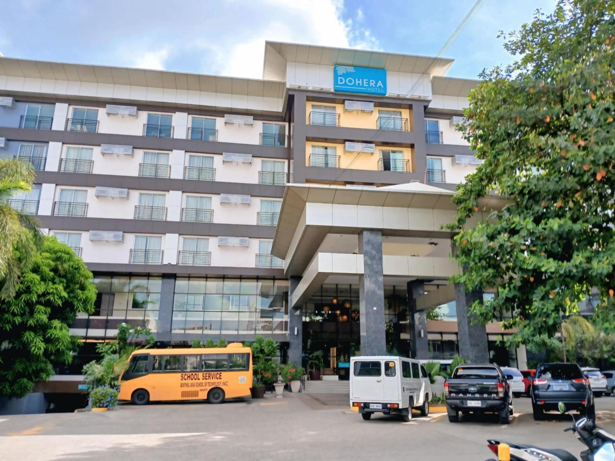Dohera Hotel Cebu Stadt Exterior foto